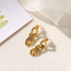 Gold chain dangle earrings